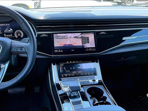 Used 2023 Audi Q8 Premium Plus w/ Premium Plus Package image 9