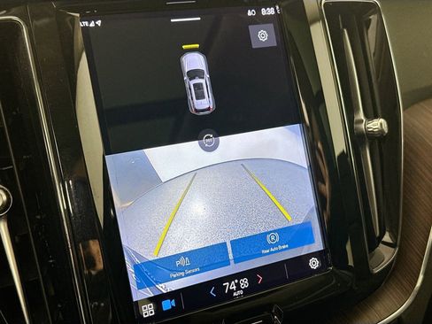 Certified 2023 Volvo XC60 B5 Plus image 14