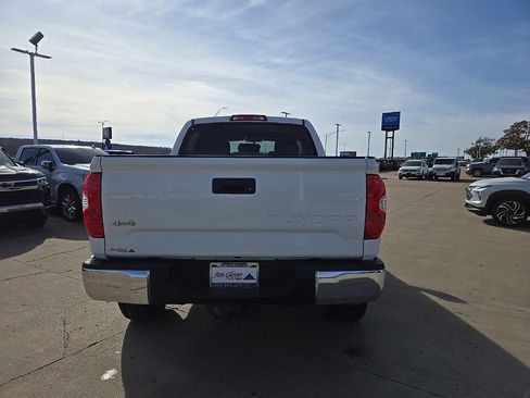 Used 2016 Toyota Tundra SR5 image 4