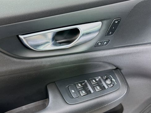 Used 2025 Volvo S60 B5 Core image 15