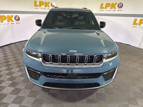 New 2026 Jeep Grand Cherokee L Limited AWD/4WD image 11