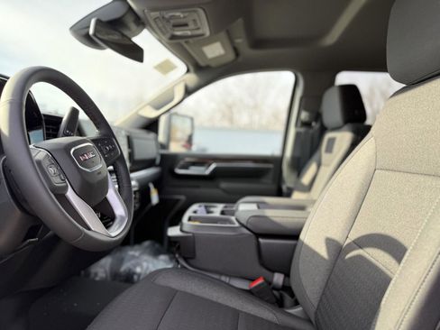 New 2026 GMC Sierra 2500 SLE w/ SLE Value Package; image 12