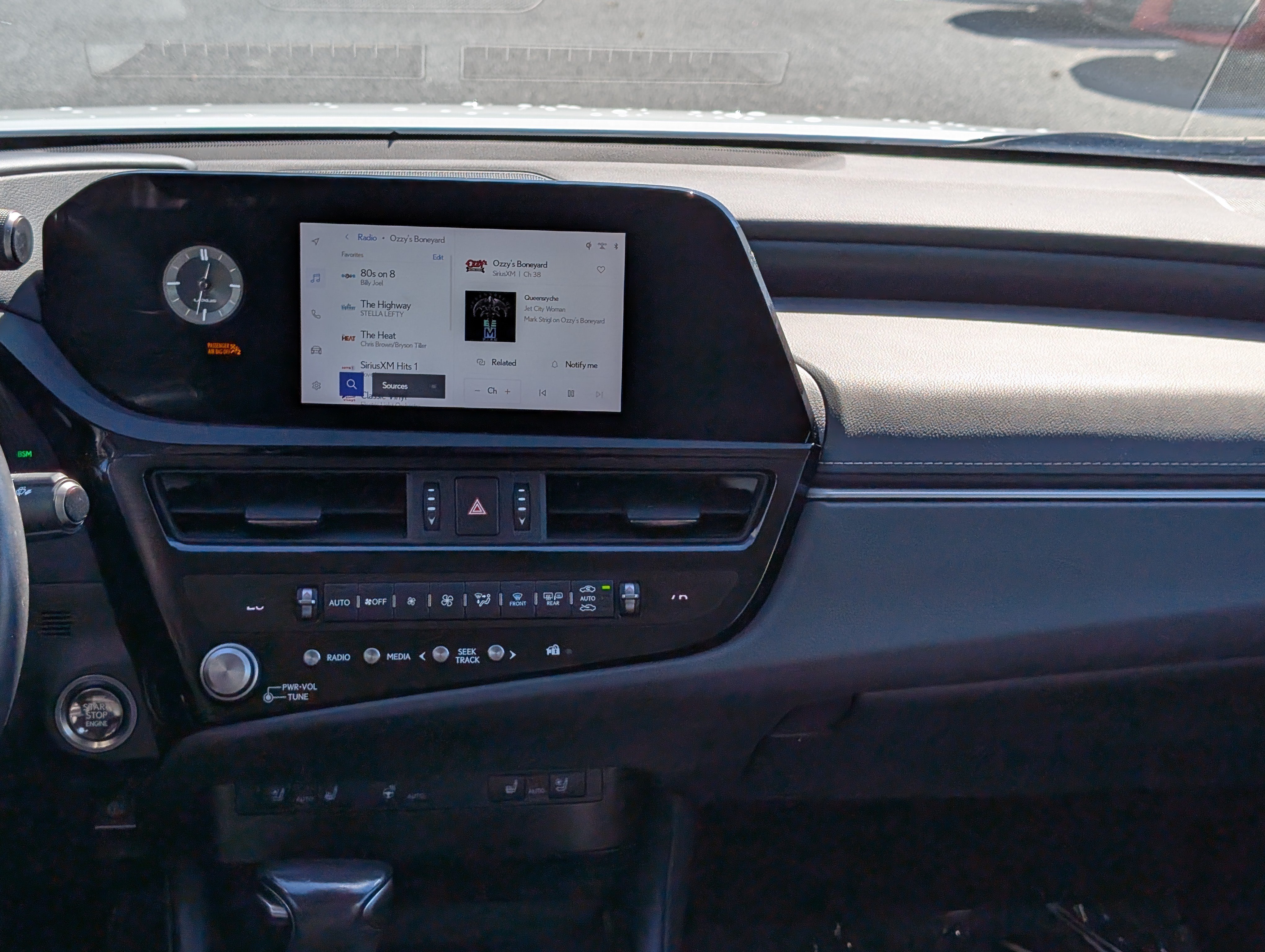 Used 2023 Lexus ES 350 w/ Premium Package FWD image 18