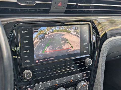 Used 2020 Volkswagen Passat 2.0T R-Line image 26