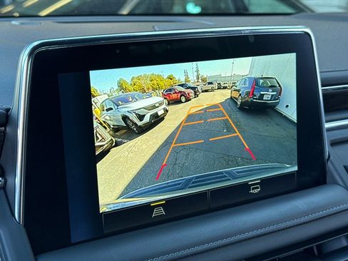 Used 2023 Chevrolet Tahoe Z71 image 25