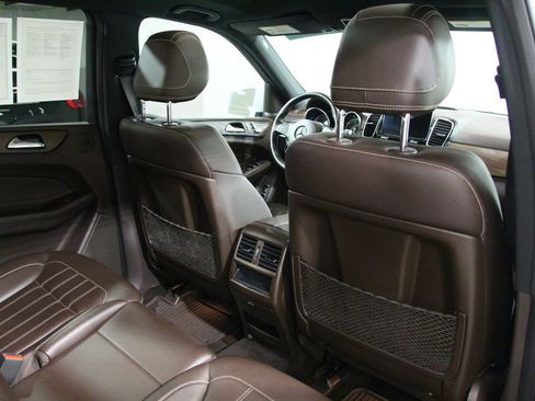 Certified 2019 Mercedes-Benz GLS 450 4MATIC image 23