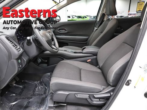 Used 2022 Honda HR-V EX image 14