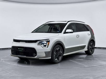 Used 2023 Kia Niro Wave w/ Wave Preserve Package