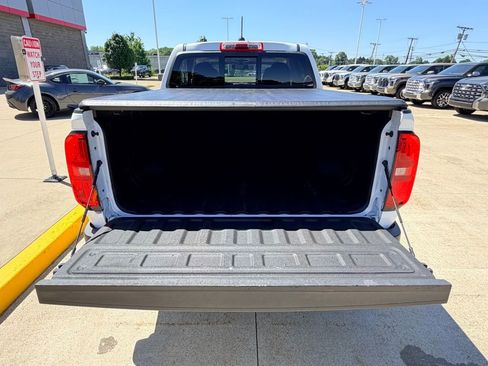 Used 2019 Chevrolet Colorado LT w/ LT Convenience Package AWD/4WD image 23