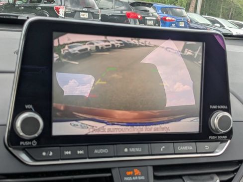 Used 2025 Nissan Altima 2.5 SV FWD image 20