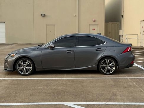 Used 2016 Lexus IS 200t RWD image 5