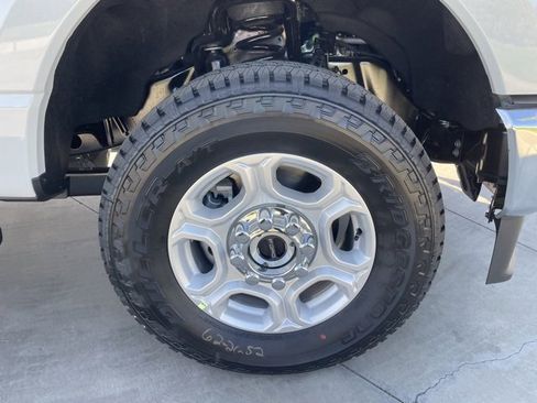 New 2026 Ford F250 XLT w/ FX4 Off-Road Package image 29