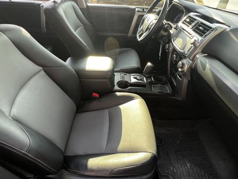 Used 2015 Toyota 4Runner SR5 Premium image 45