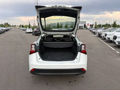 Used 2020 Toyota Prius LE w/ Carpet Mat Package AWD/4WD image 16