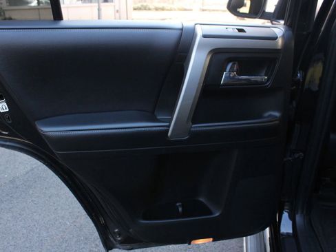 Used 2018 Toyota 4Runner Limited image 19