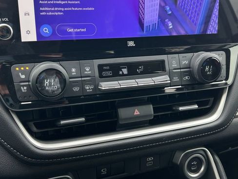 Certified 2024 Toyota Grand Highlander Platinum image 22