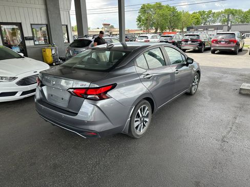 Used 2020 Nissan Versa SV FWD image 7