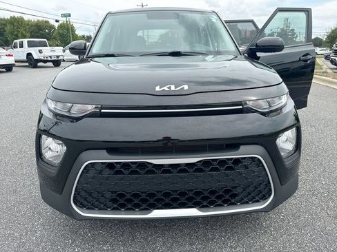 Used 2022 Kia Soul LX FWD image 31