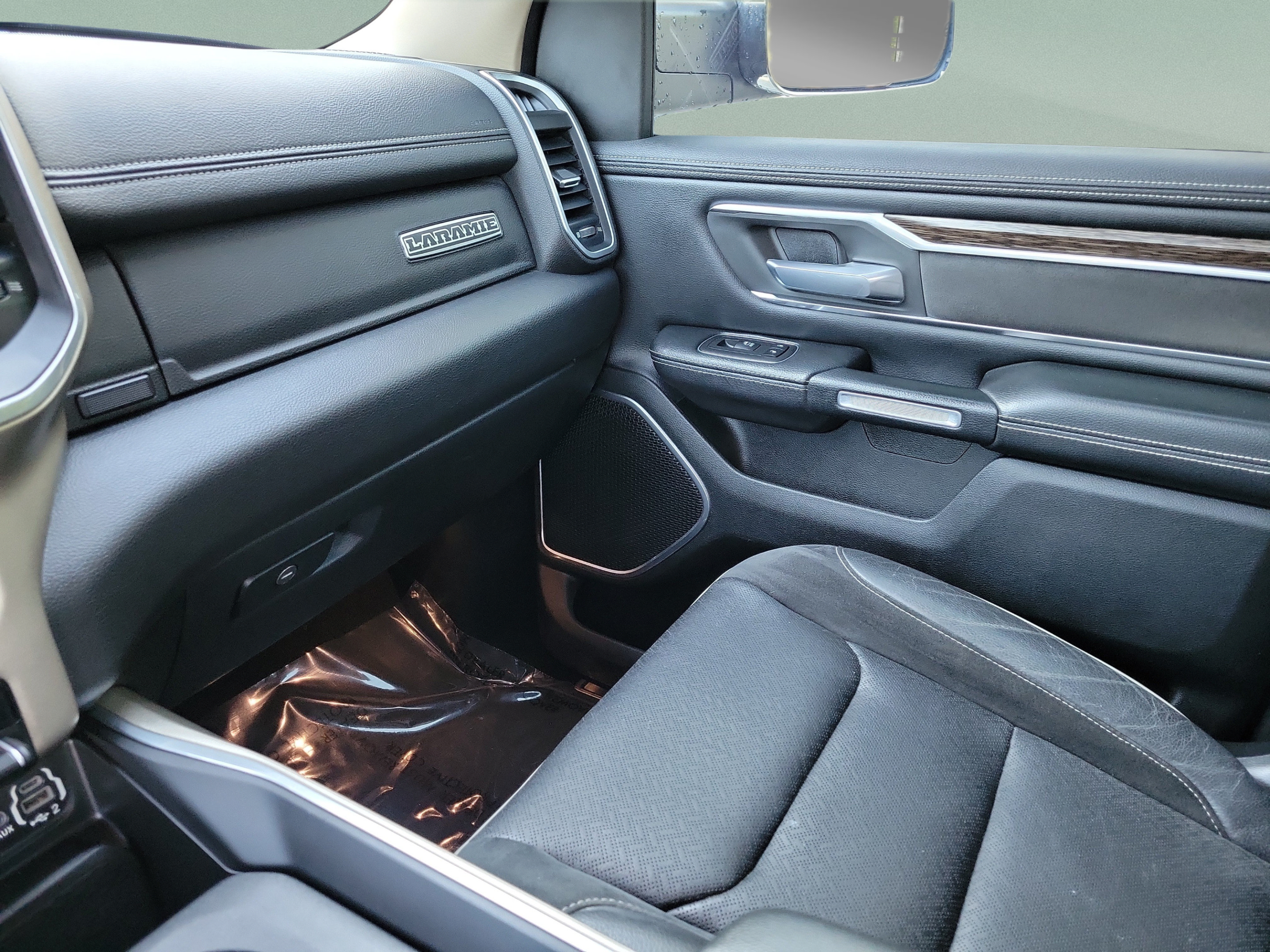 Used 2019 RAM 1500 Laramie RWD image 23