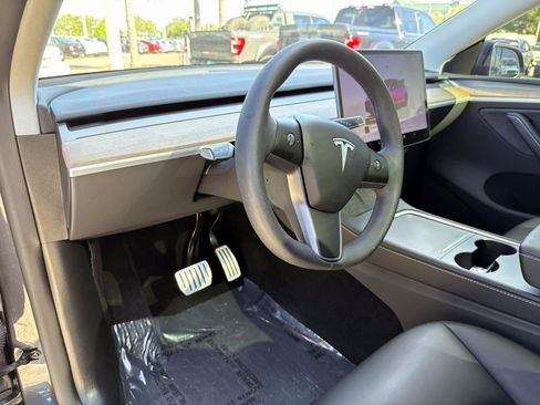 Used 2024 Tesla Model Y Performance AWD/4WD image 20