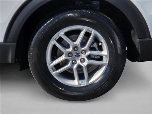 New 2026 Ford Explorer Active w/ Active Comfort Package image 9