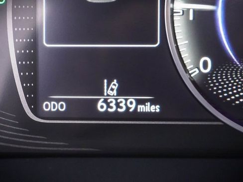 Certified 2025 Lexus ES 300h w/ Premium Package image 9