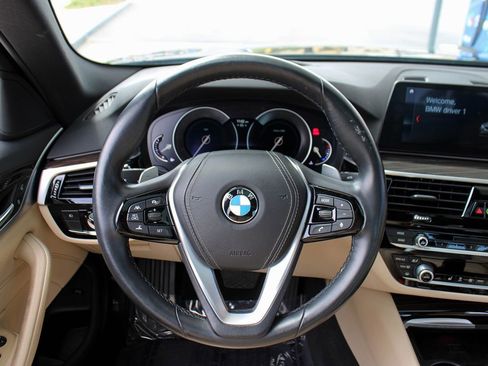 Used 2017 BMW 530i RWD image 27