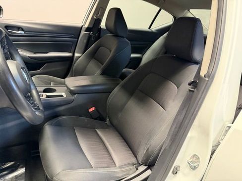 Used 2022 Nissan Altima 2.5 S image 16