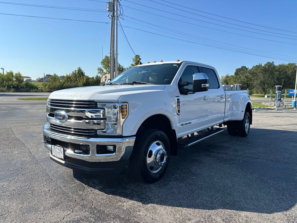 Used 2019 Ford F350 Lariat w/ Chrome Package AWD/4WD image 7