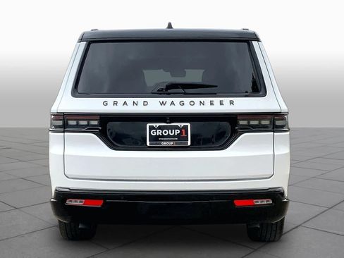Used 2024 Jeep Grand Wagoneer L Series II w/ Quick Order Packagew 28T AWD/4WD image 5