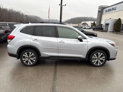 Used 2021 Subaru Forester Limited image 6
