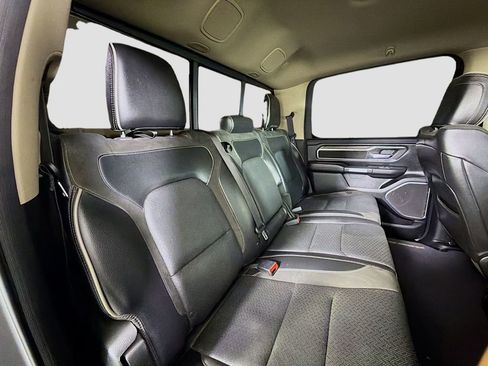 Used 2019 RAM 1500 Laramie AWD/4WD image 29