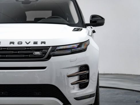 Used 2024 Land Rover Range Rover Evoque Dynamic SE image 28