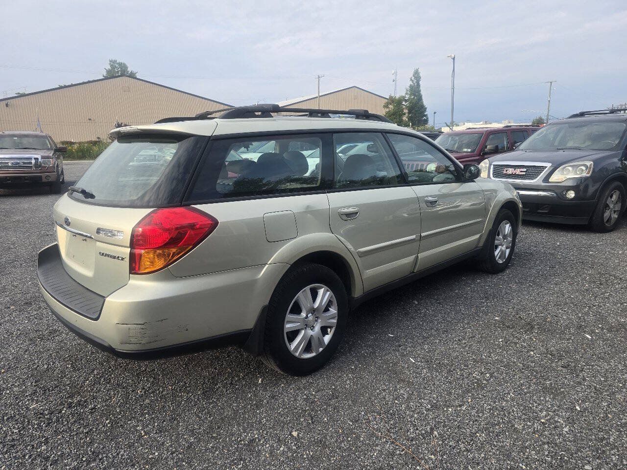 Used 2005 Subaru Outback 2.5i Limited AWD/4WD image 4
