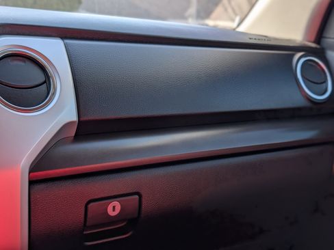 Used 2019 Toyota Tundra SR5 w/ Convenience Package image 17