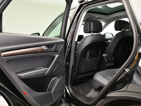 Certified 2023 Audi Q5 2.0T Premium w/ Convenience Package image 43