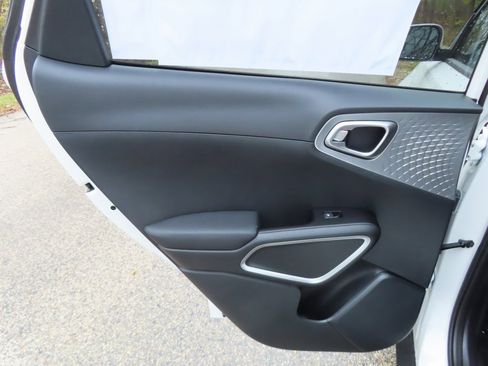 New 2025 Kia Soul LX w/ LX Technology Package image 20