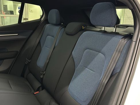 New 2026 Volvo EX30 Plus w/ Climate Package image 26