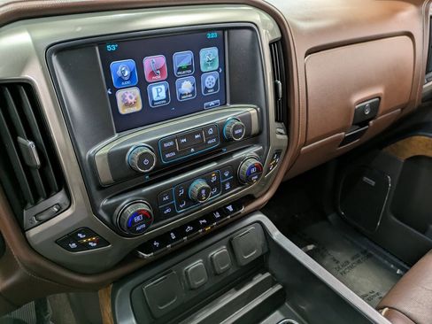 Used 2016 Chevrolet Silverado 2500 High Country w/ Duramax Plus Package image 10