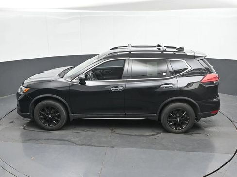 Used 2017 Nissan Rogue SV w/ Midnight Edition AWD/4WD image 24