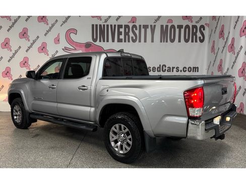 Used 2016 Toyota Tacoma SR5 image 13