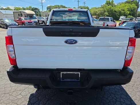 Used 2021 Ford F250 XL w/ Power Equipment Group RWD image 14