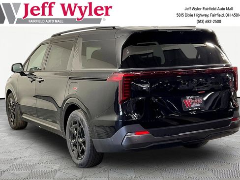 New 2026 Kia Carnival SX Prestige FWD image 4