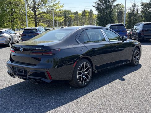 New 2026 BMW 760i xDrive w/ Executive Package AWD/4WD image 4