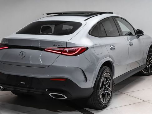 Certified 2025 Mercedes-Benz GLC 300 4MATIC image 3