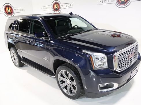 Used 2017 GMC Yukon SLT image 8