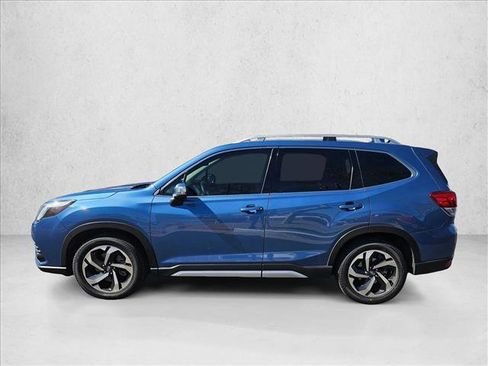 Used 2022 Subaru Forester Touring AWD/4WD image 9