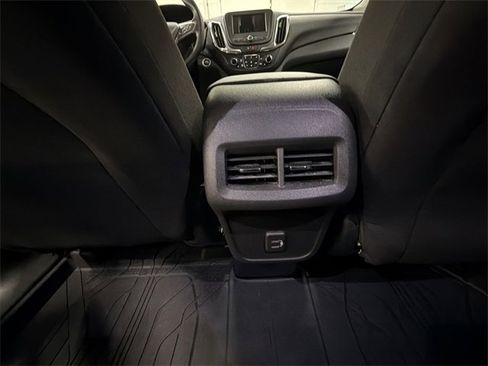 Certified 2024 Chevrolet Equinox LT w/ LPO, Floor Liner Package image 21