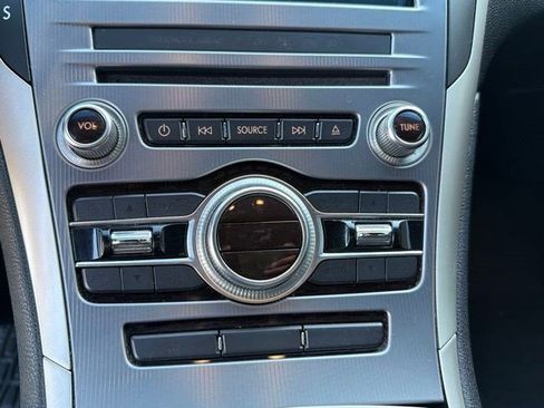 Used 2018 Lincoln MKZ Premiere FWD image 16