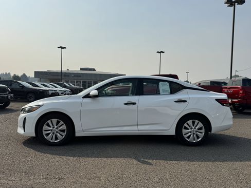 Used 2025 Nissan Sentra S FWD image 6